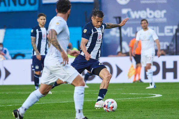 Talleres 2 - Racing 1, los cordobeses se quedaron con la punta del torneo