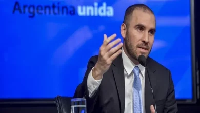 El especialista advirtió que tras las elecciones el Gobierno acelerará el ritmo de devaluación a un 5% mensual. Este año la recuperación económica rondará el 8%.