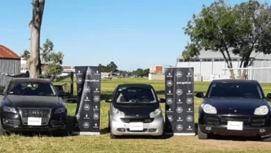 Como resultado se secuestró gran cantidad de dinero en efectivo, autos de alta gama, dispositivos electrónicos y relojes de gran valor de mercado, entre otros elementos probatorios de interés para la causa.