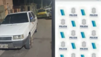 Hallaron un auto abandonado en la vía pública