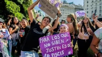 Los fans de Justin Bieber se juntaron en el Obelisco para festejar su cumpleaños