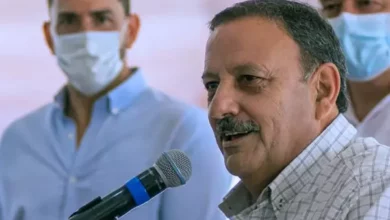 El gobernador de La Rioja propone bloquear los medios porteños por dar "información podrida”