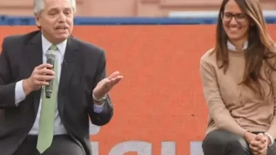 Fernández y la ministra Gómez Alcorta en el lanzamiento. (Twitter/@CrisAlvarezRod)