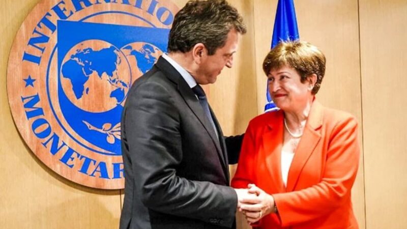 El FMI aprobó la tercera revisión del programa y llegarían US$ 6.000 millones antes de fin de año