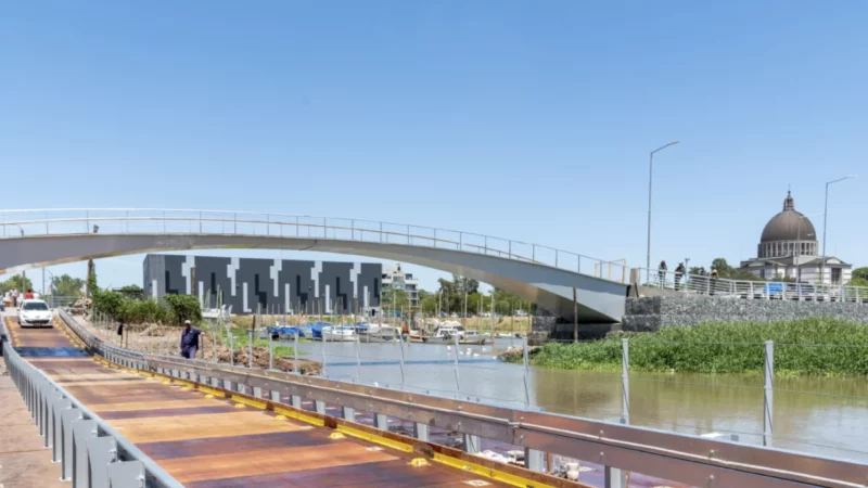 Puente flotante: a partir de mañana se podrá ir a la playa en vehículos particulares