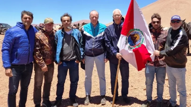 Vecinos de Villa Constitución cruzaron los Andes por el Paso de Comecaballos