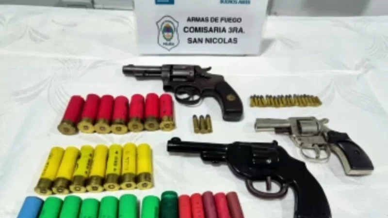 Secuestran numerosas armas y cocaína en zona norte