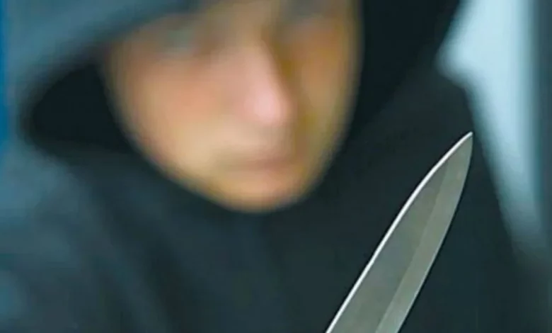 A punta de cuchillo: asaltan a cadete en 25 de Mayo y Saenz