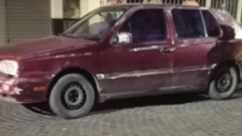 Uno de los 8 vehículos secuestrados