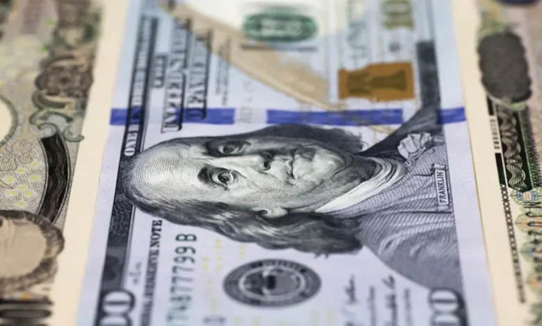 Por cuarto día consecutivo, sube el dólar blue