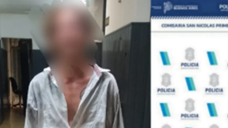 Una mujer terminó lesionada al ser tirada del auto por su pareja tras discusión