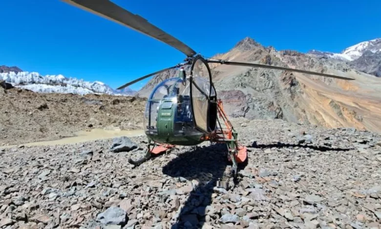 La Aviación de Ejército brindó apoyo en un rescate aéreo en la cordillera de los Andes
