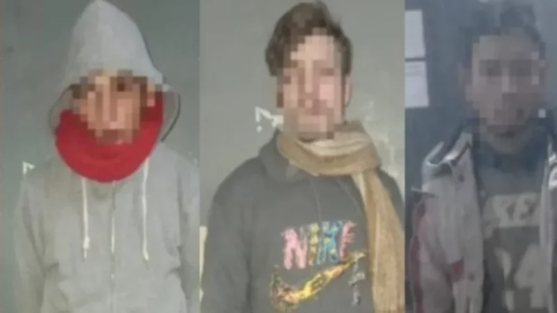 Se les confiscó una motocicleta durante la aprehensión