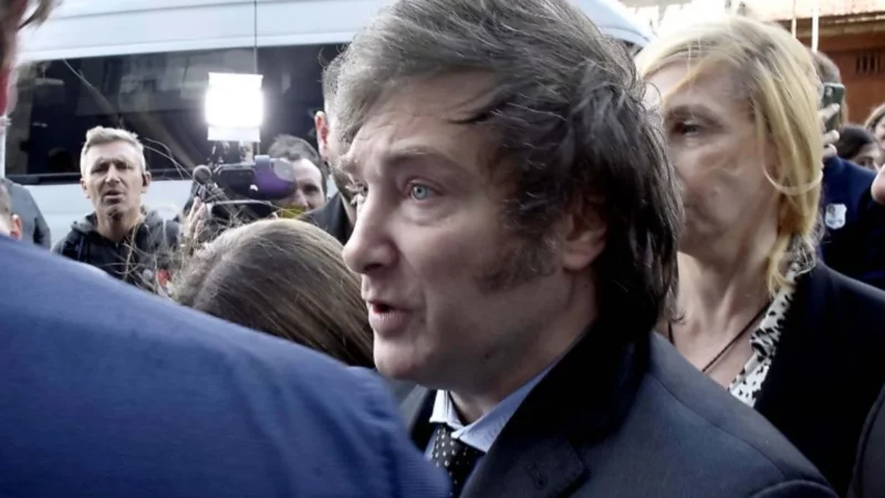 Bancos llaman a la responsabilidad democrática de los candidatos